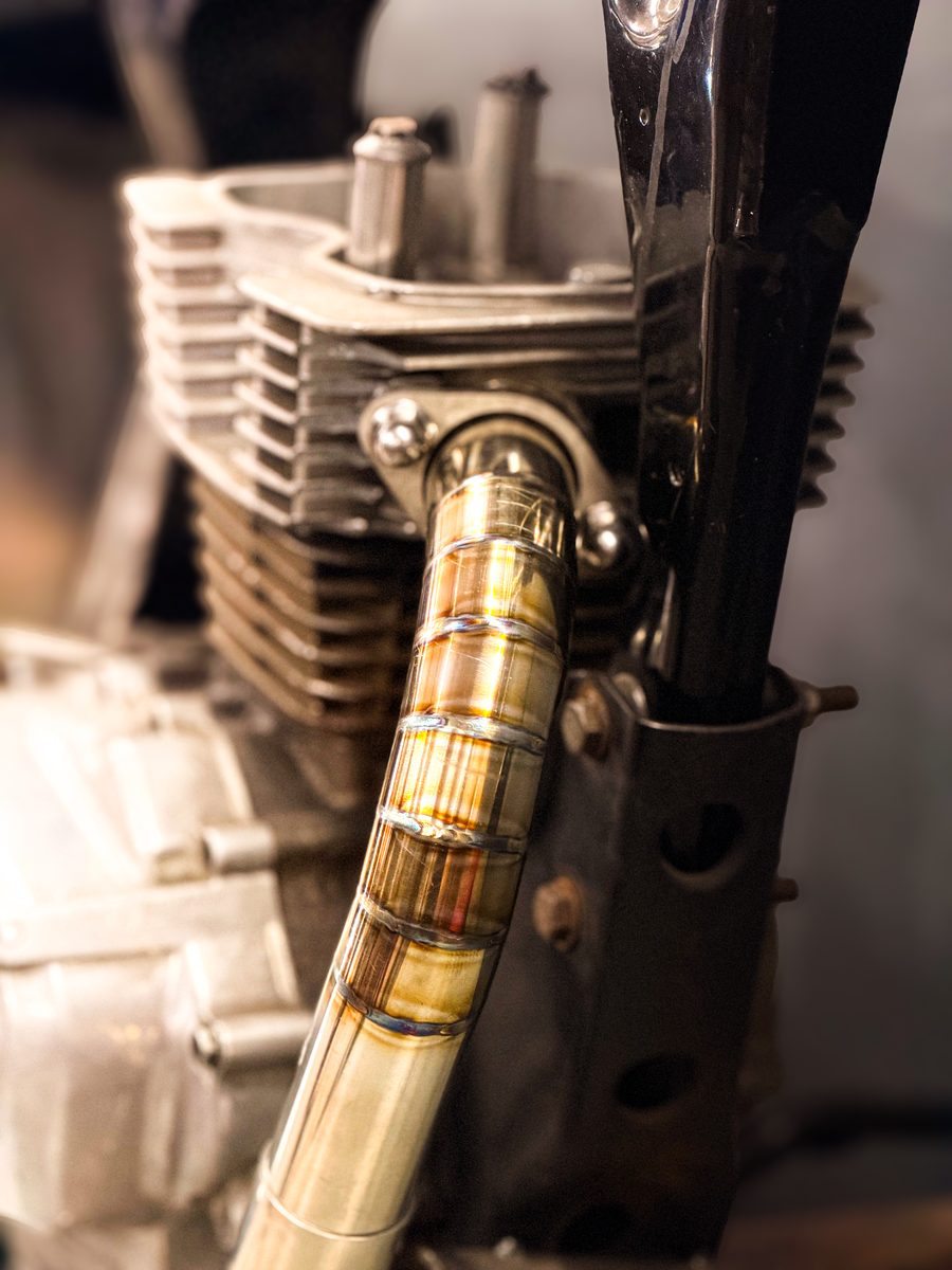 Detalhe soldas artesanal